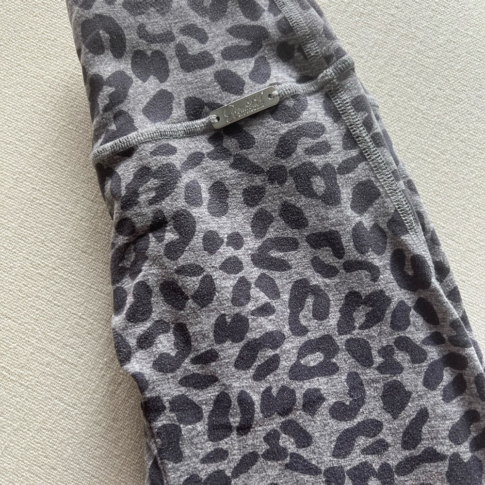 Bombshell Discontinued Leopard Print Leggings